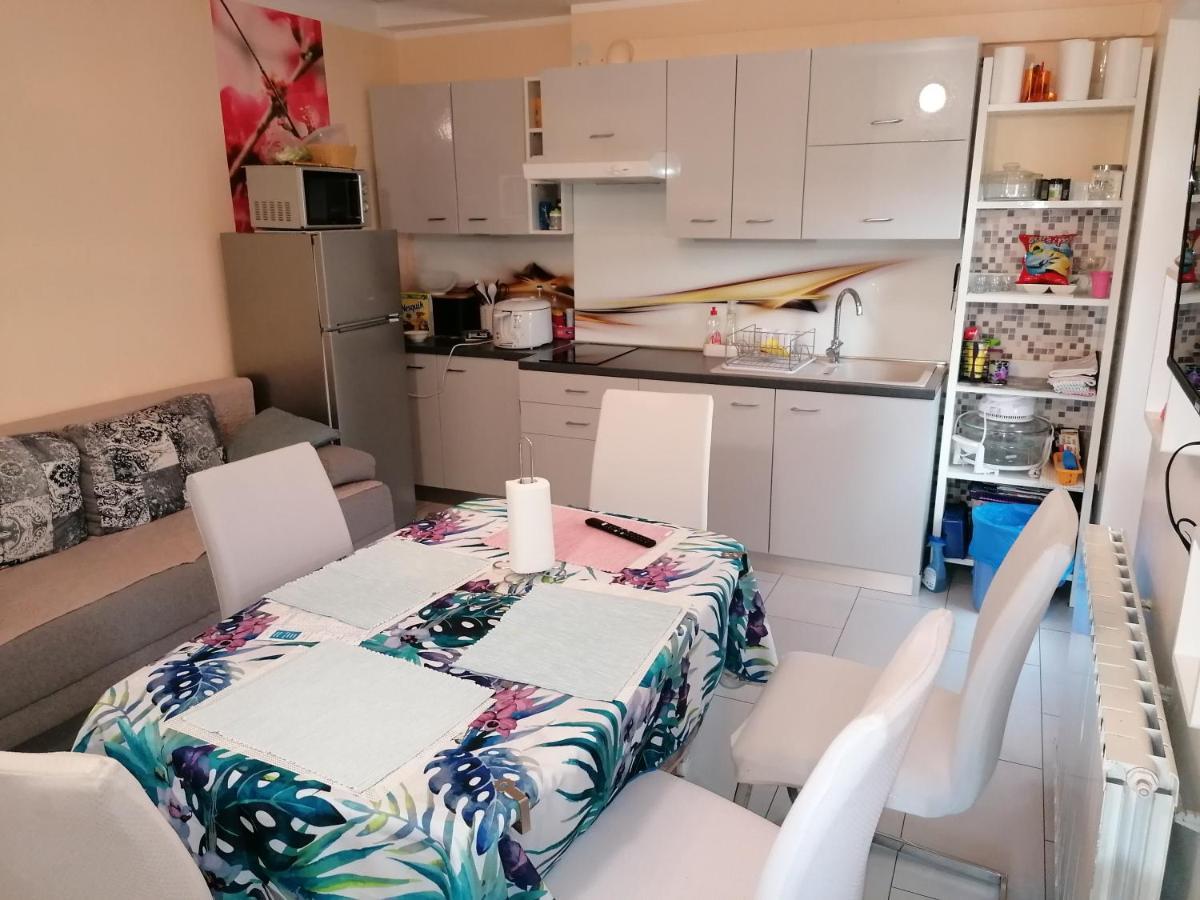 Apartment Lucija Kostrena Eksteriør billede